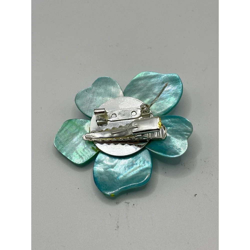 Sonoma Life Style Turquoise Shell Flower Brooch Hair Clip Beaded Iridescent